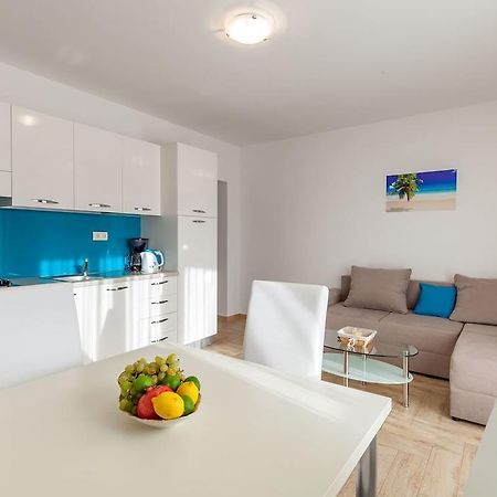 Apartmani Sanja Suta Podstrana Eksteriør billede
